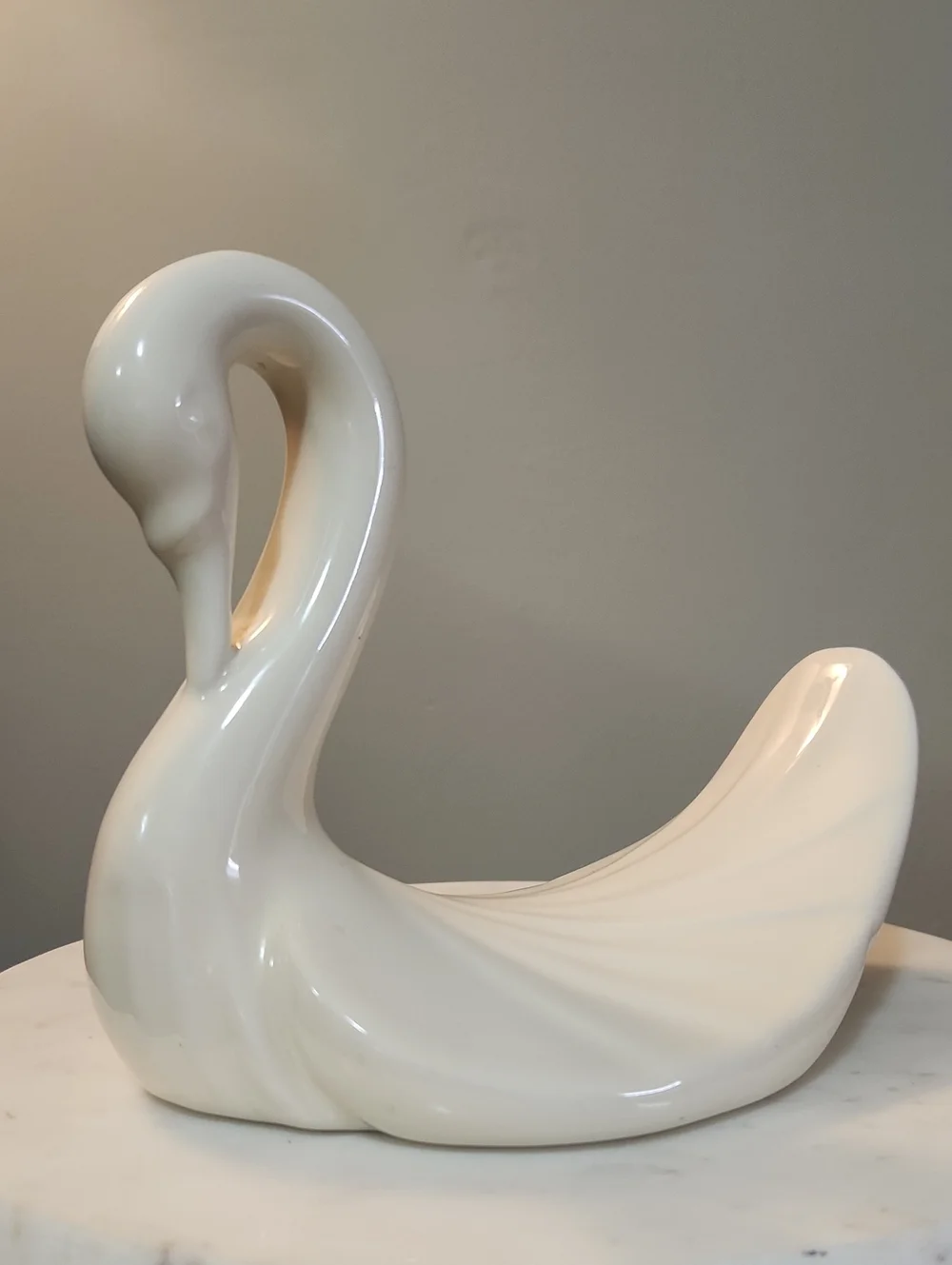 Vintage Andre Richard Ceramic Vanity Swan Hand Towel Holder Cream Color